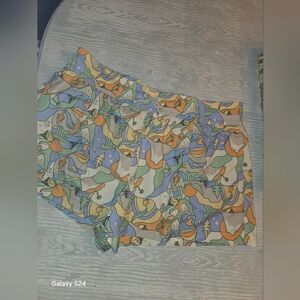 Womens Xl Columbia Trek Active Shorts Mushriom Trippy Print